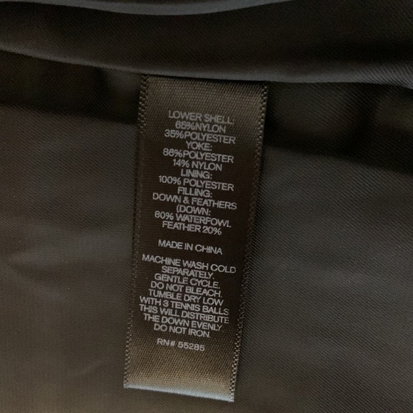 Express mens charcoal and black puffer vest NWT zip pockets size XL - Picture 6 of 7